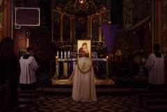 2026.03.25-Akatyst-ku-czci-Bogarodzicy-w-Kosciele-sw.-Rocha-8