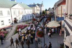 2026.10.04-Procesja-rozancowa-ulicami-Rzeszowa-19