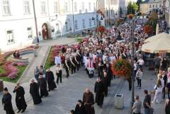 2026.10.04-Procesja-rozancowa-ulicami-Rzeszowa-20
