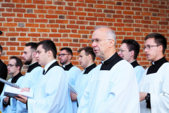 2024.05.30 EUCHARYSTIA Z PROCESJĄ W UROCZYSTOŚĆ NAJŚWIĘTSZEGO CIAŁA I KRWI CHRYSTUSA