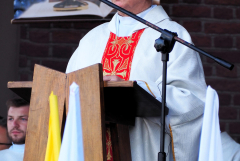 2024.05.30 EUCHARYSTIA Z PROCESJĄ W UROCZYSTOŚĆ NAJŚWIĘTSZEGO CIAŁA I KRWI CHRYSTUSA