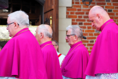 2024.05.30 EUCHARYSTIA Z PROCESJĄ W UROCZYSTOŚĆ NAJŚWIĘTSZEGO CIAŁA I KRWI CHRYSTUSA