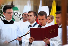 2024.05.30 EUCHARYSTIA Z PROCESJĄ W UROCZYSTOŚĆ NAJŚWIĘTSZEGO CIAŁA I KRWI CHRYSTUSA