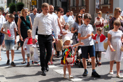 2024.05.30 EUCHARYSTIA Z PROCESJĄ W UROCZYSTOŚĆ NAJŚWIĘTSZEGO CIAŁA I KRWI CHRYSTUSA