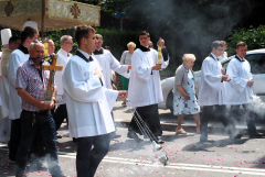 2024.05.30 EUCHARYSTIA Z PROCESJĄ W UROCZYSTOŚĆ NAJŚWIĘTSZEGO CIAŁA I KRWI CHRYSTUSA