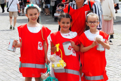 2024.05.30 EUCHARYSTIA Z PROCESJĄ W UROCZYSTOŚĆ NAJŚWIĘTSZEGO CIAŁA I KRWI CHRYSTUSA