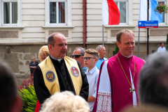 2024.05.30 EUCHARYSTIA Z PROCESJĄ W UROCZYSTOŚĆ NAJŚWIĘTSZEGO CIAŁA I KRWI CHRYSTUSA